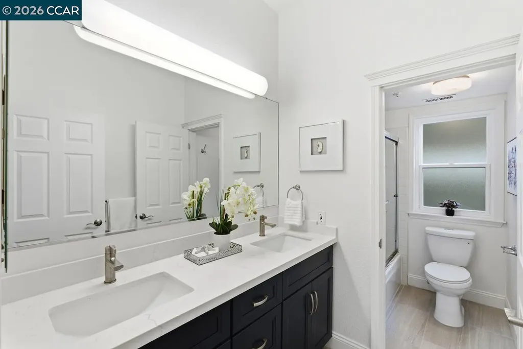 7075 Elverton Drive Oakland CA 94611