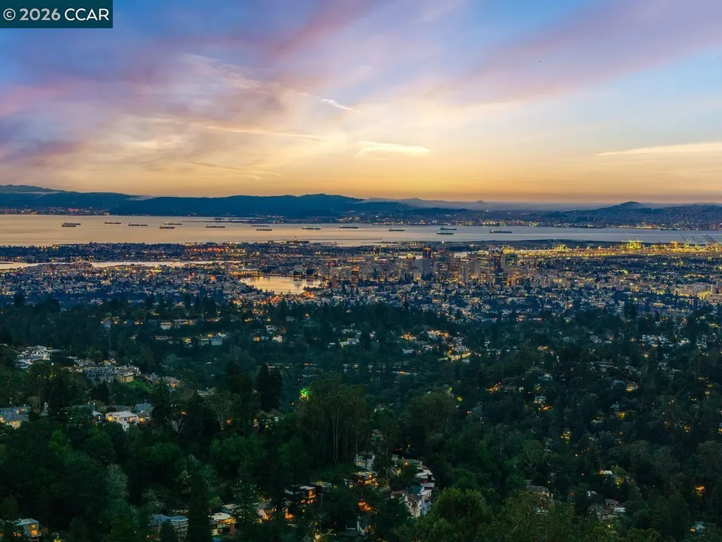 7075 Elverton Drive Oakland CA 94611