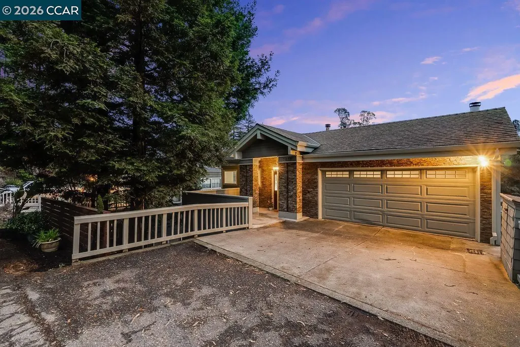 7075 Elverton Drive Oakland CA 94611