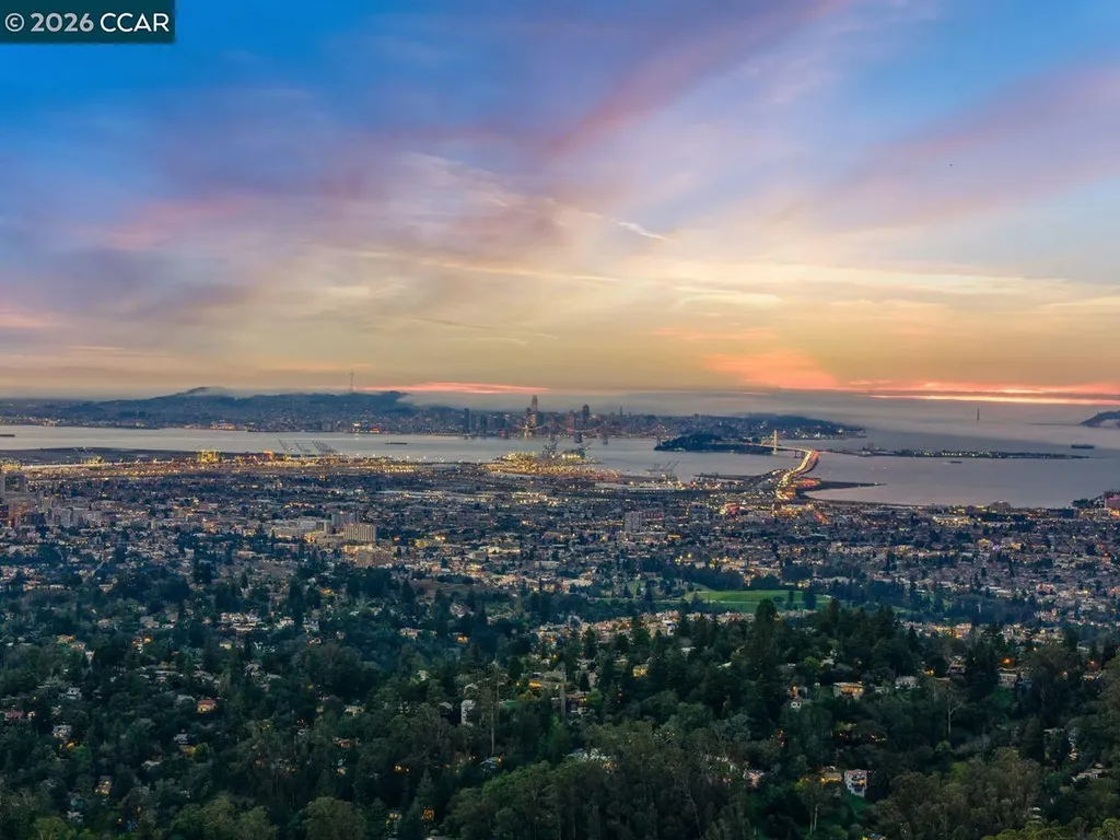 7075 Elverton Drive Oakland CA 94611