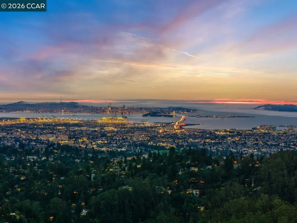 7075 Elverton Drive Oakland CA 94611