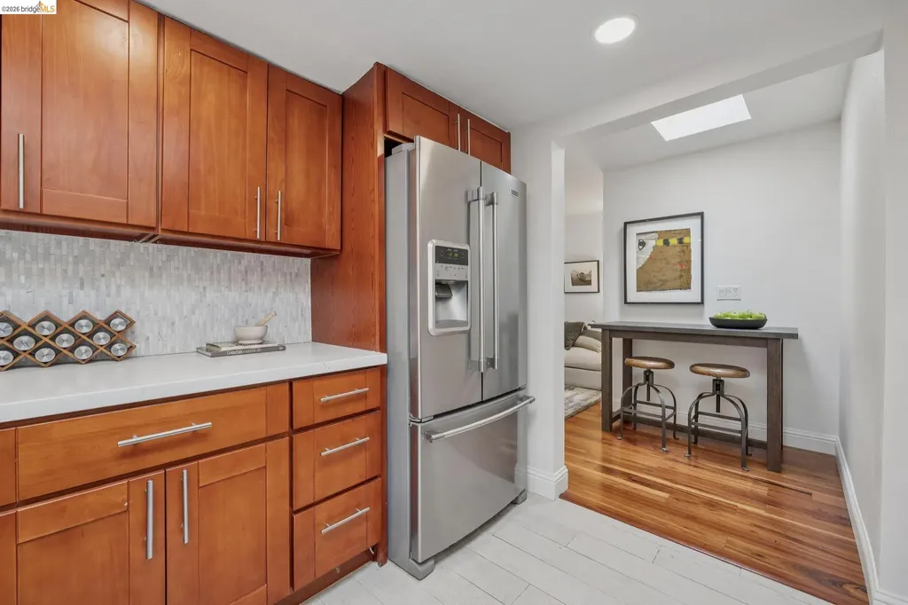 6785 Aitken Drive Oakland CA 94611