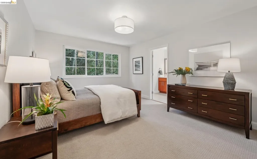 6785 Aitken Drive Oakland CA 94611