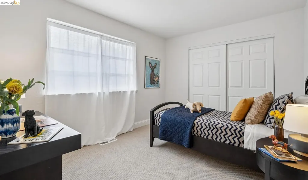 6785 Aitken Drive Oakland CA 94611