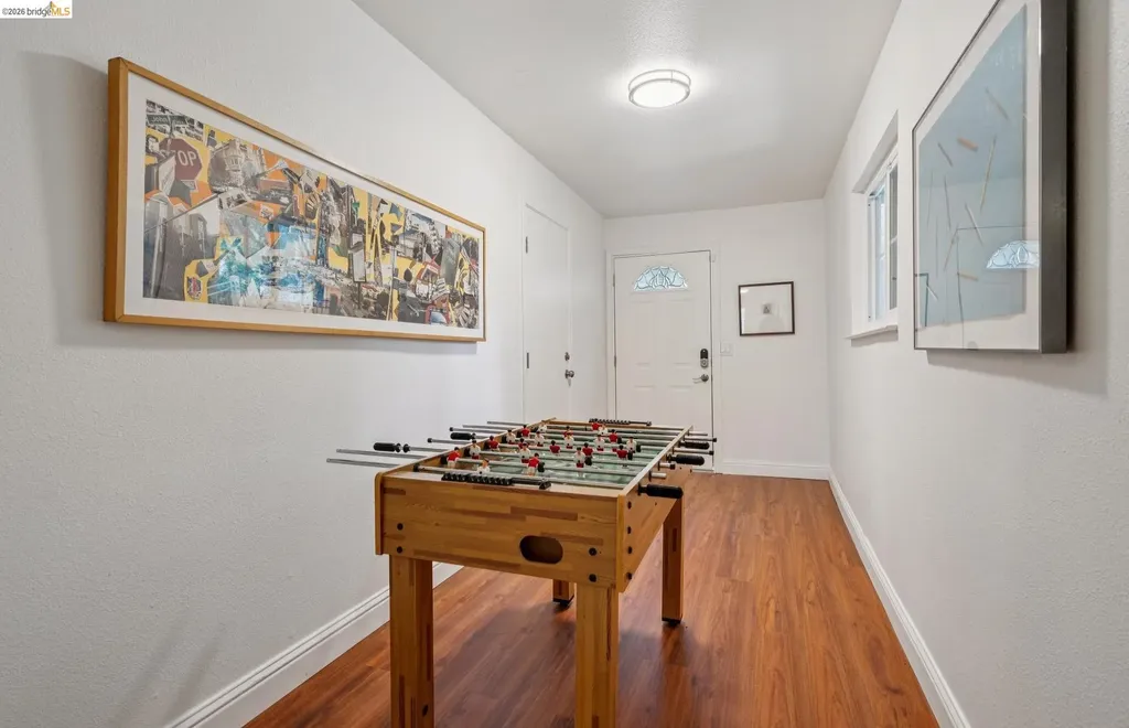 6785 Aitken Drive Oakland CA 94611