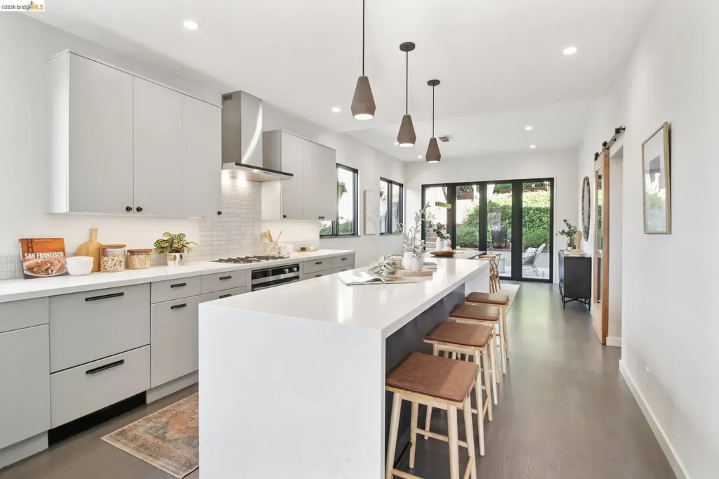 6356 Broadway Terrace Oakland CA 94618