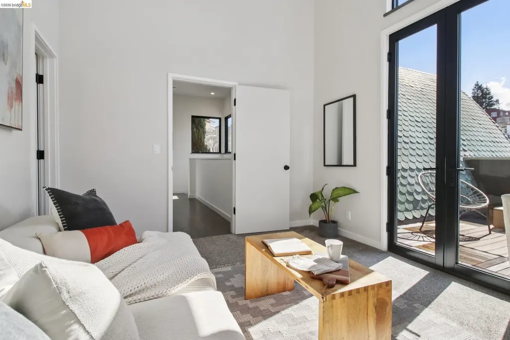 6356 Broadway Terrace Oakland CA 94618
