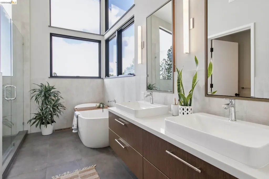 6356 Broadway Terrace Oakland CA 94618