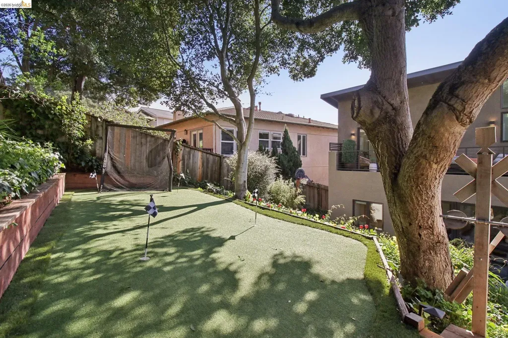 6356 Broadway Terrace Oakland CA 94618