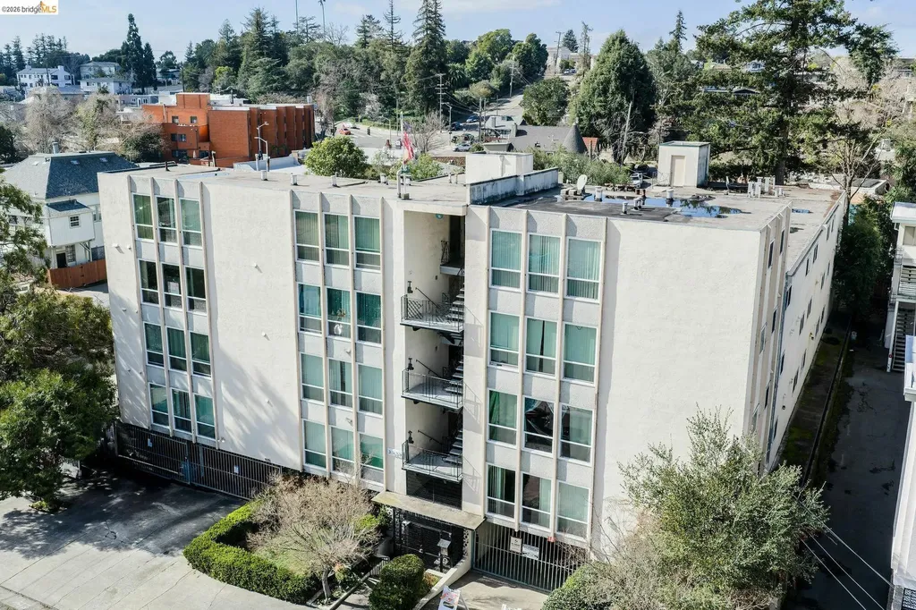 3525 Dimond Oakland CA 94602