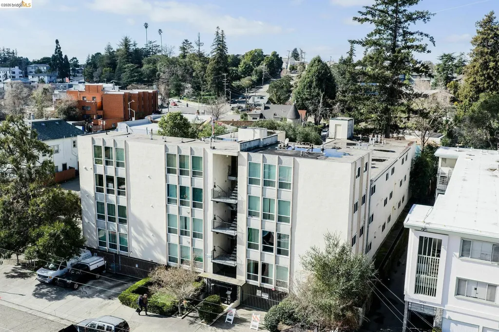 3525 Dimond Oakland CA 94602