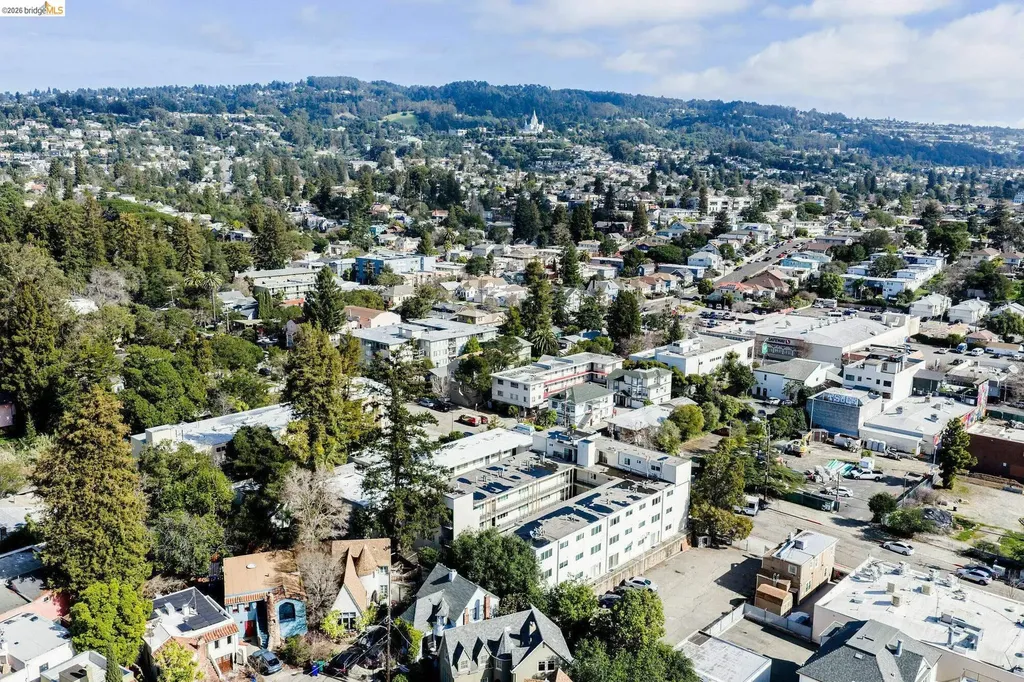 3525 Dimond Oakland CA 94602