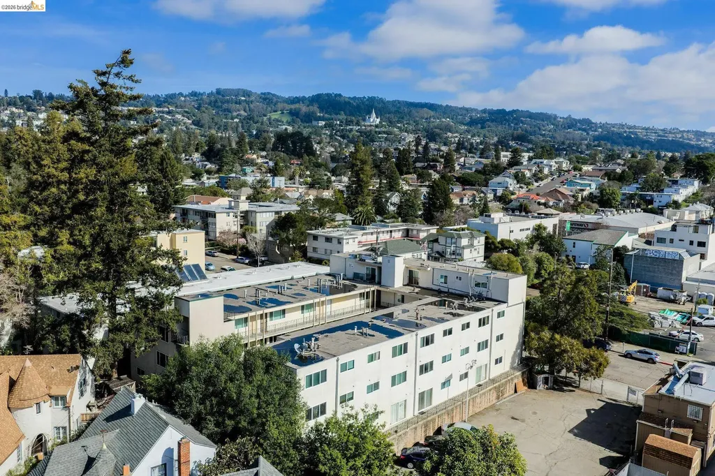 3525 Dimond Oakland CA 94602