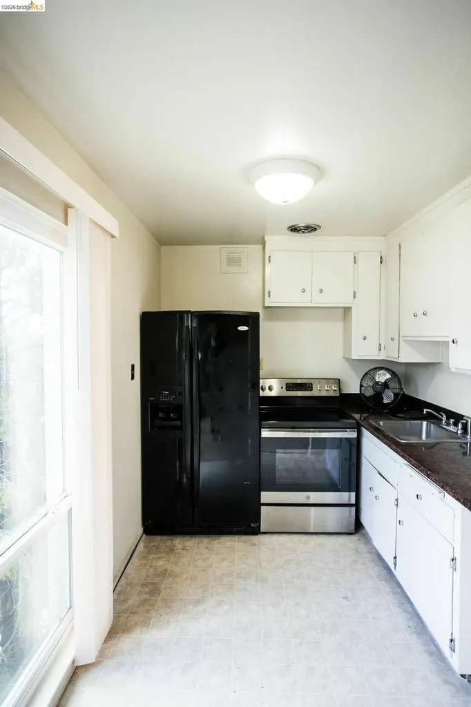 3525 Dimond Oakland CA 94602