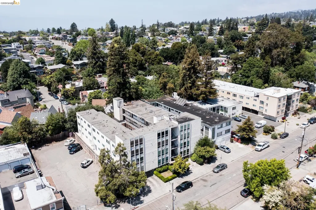 3525 Dimond Oakland CA 94602