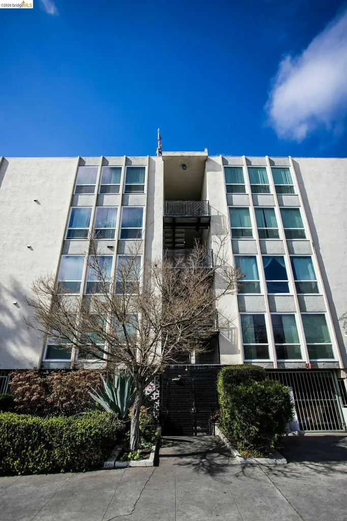 3525 Dimond Oakland CA 94602