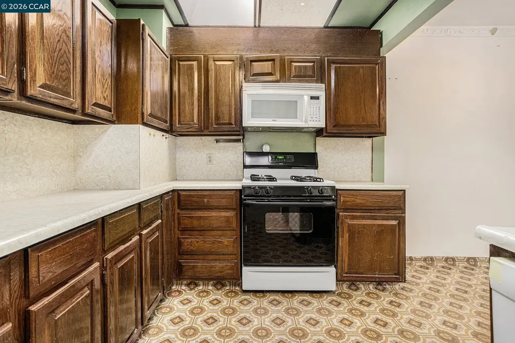 841 Ocean Avenue San Francisco CA 94112