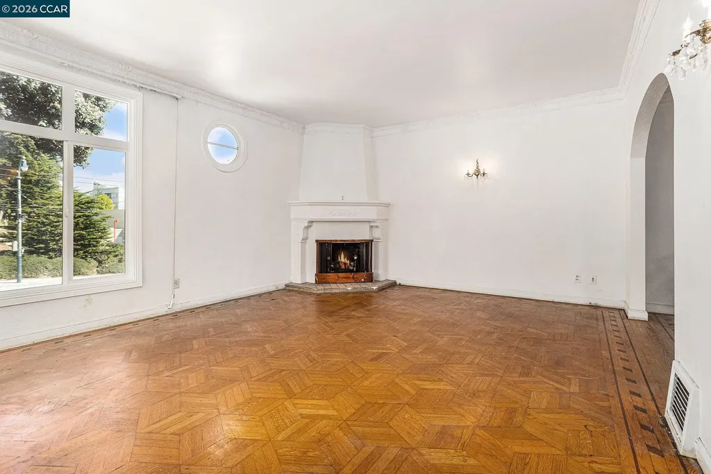 841 Ocean Avenue San Francisco CA 94112