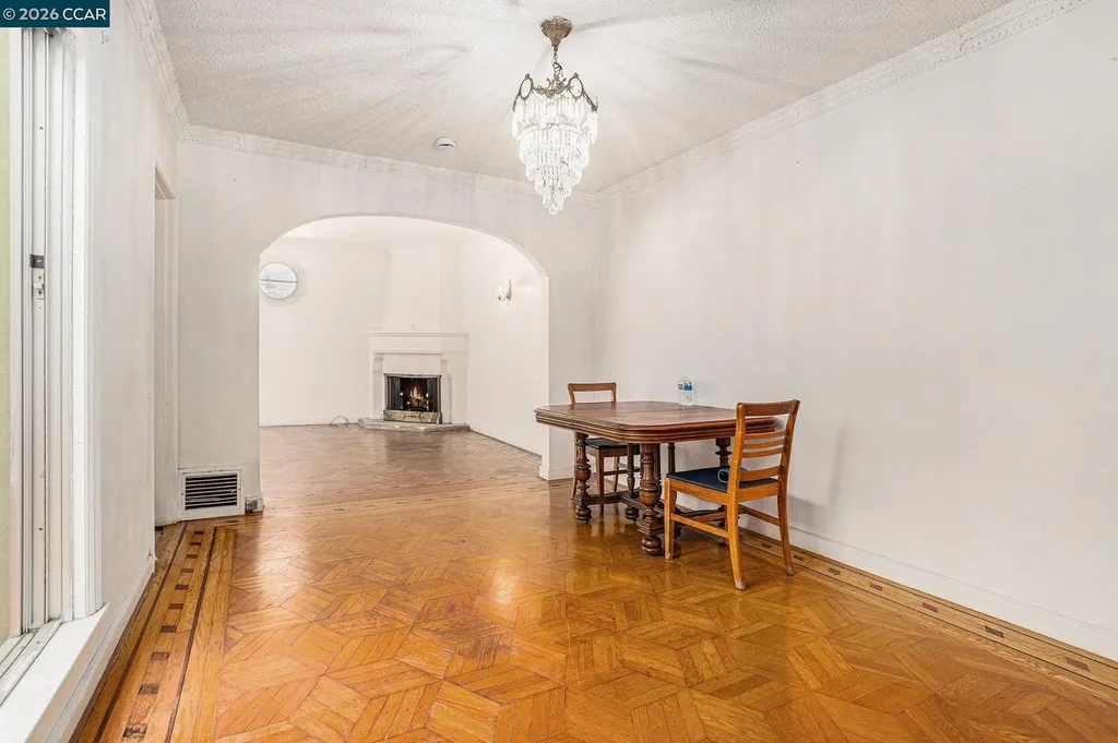 841 Ocean Avenue San Francisco CA 94112