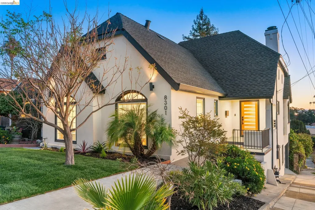 8301 Ney Avenue Oakland CA 94605
