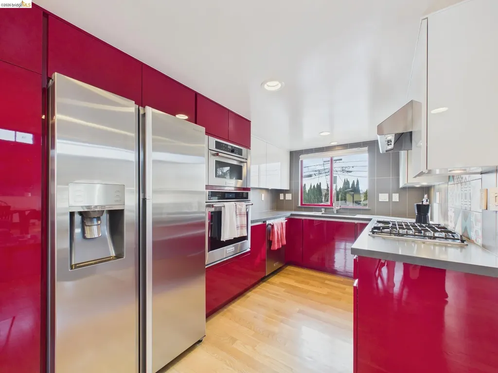 2932 Filbert Street Oakland CA 94608