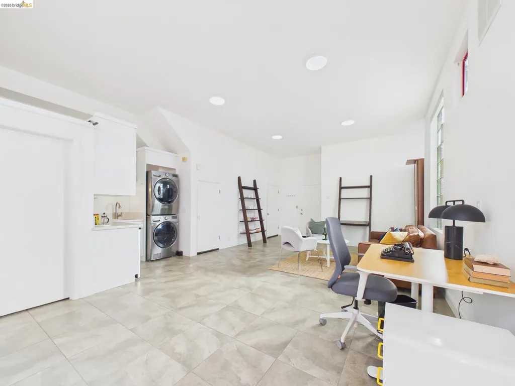 2932 Filbert Street Oakland CA 94608