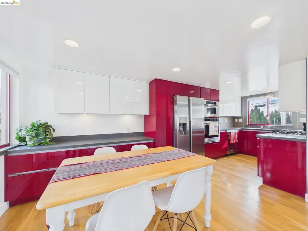 2932 Filbert Street Oakland CA 94608