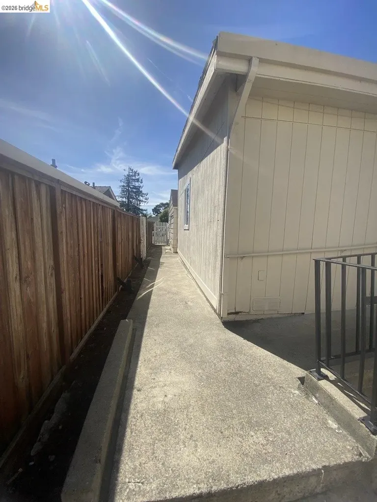 844 37th Street Richmond CA 94805