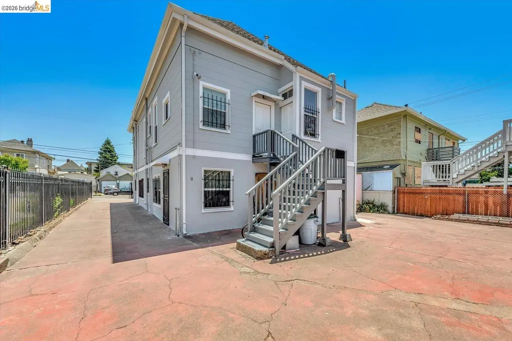 1715 9th Avenue Oakland CA 94606