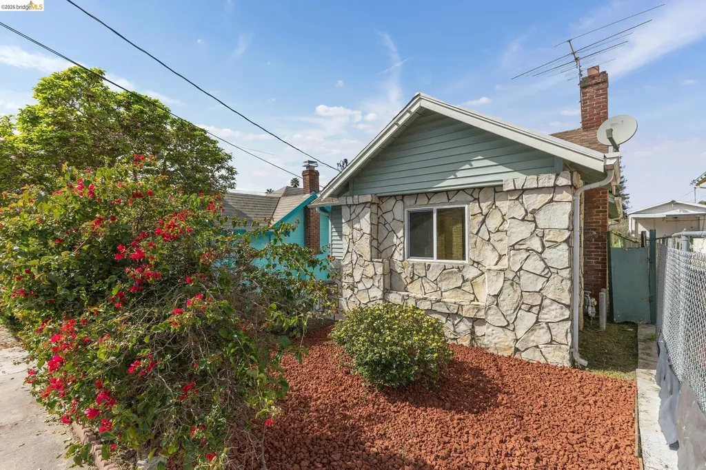 1983 38th Avenue Oakland CA 94601