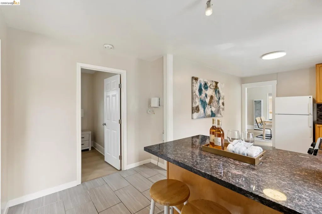 1983 38th Avenue Oakland CA 94601