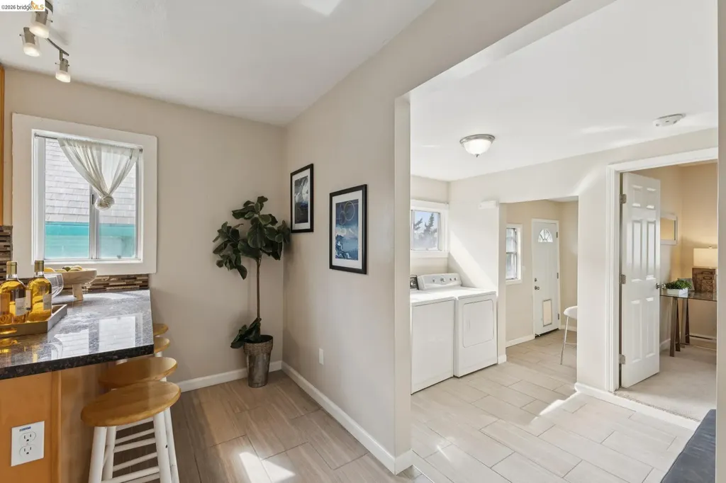 1983 38th Avenue Oakland CA 94601