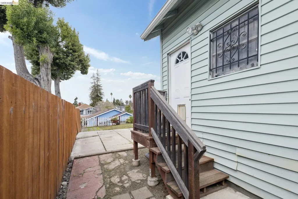 1983 38th Avenue Oakland CA 94601