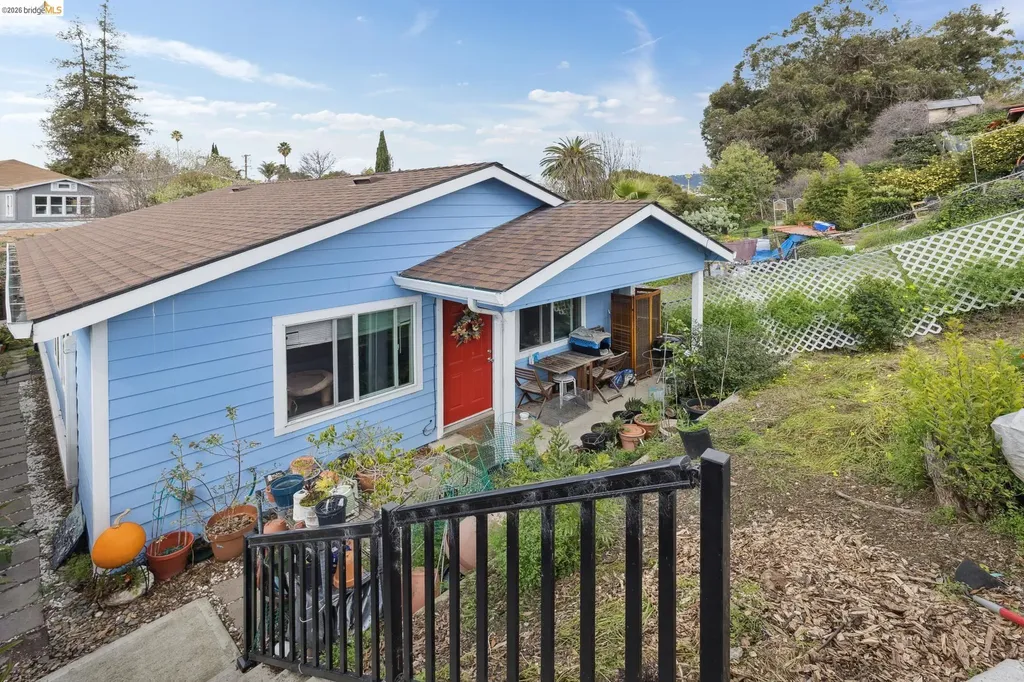 1983 38th Avenue Oakland CA 94601