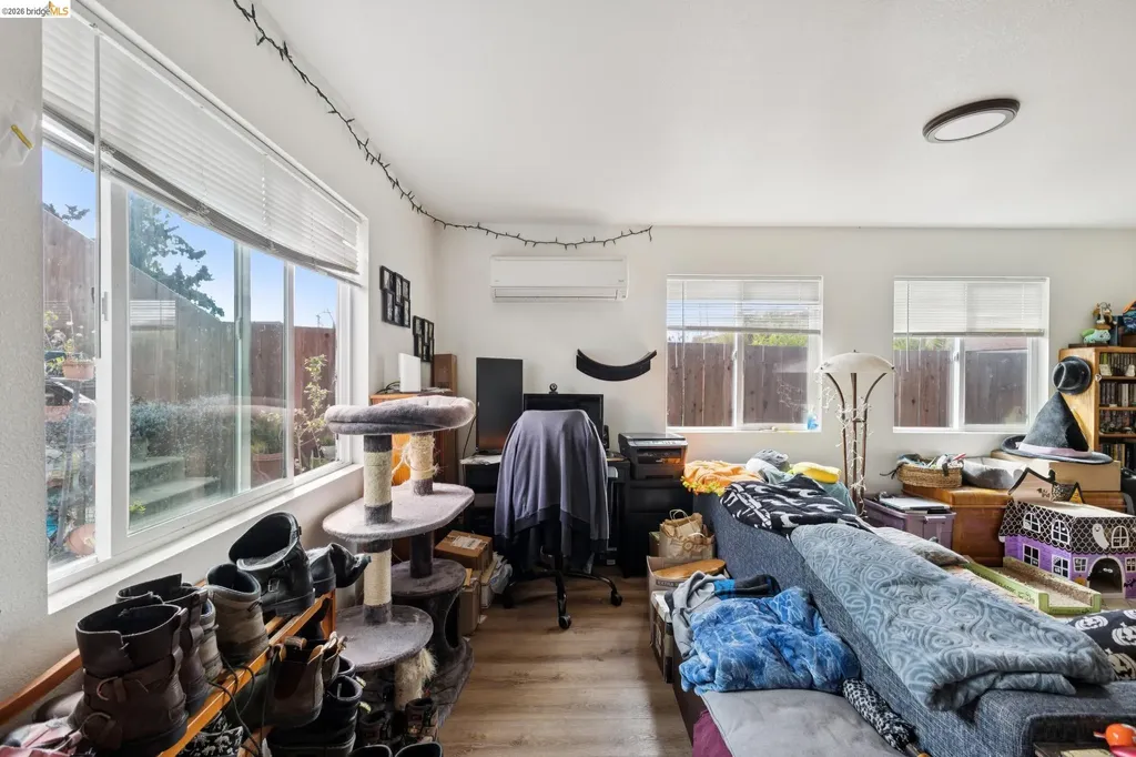 1983 38th Avenue Oakland CA 94601