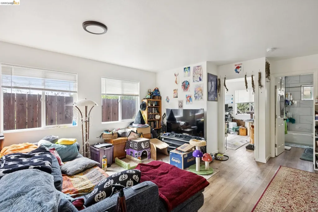 1983 38th Avenue Oakland CA 94601