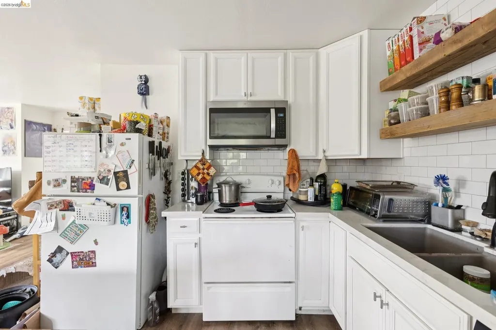 1983 38th Avenue Oakland CA 94601