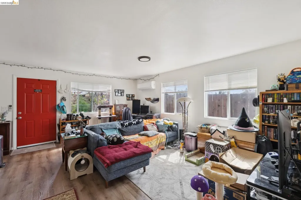 1983 38th Avenue Oakland CA 94601