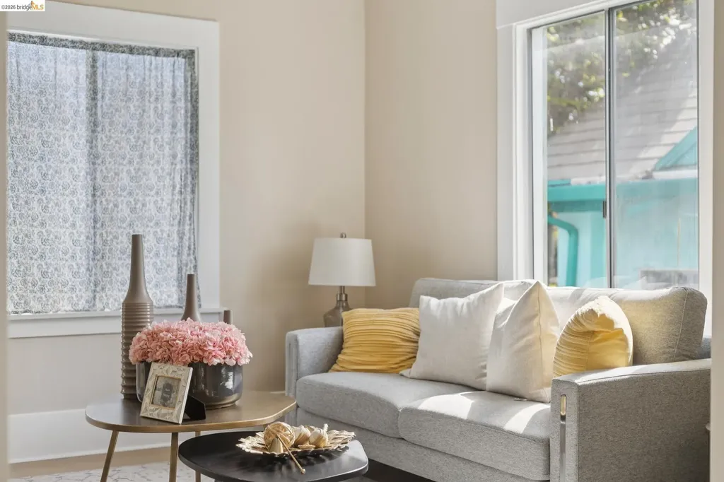 1983 38th Avenue Oakland CA 94601