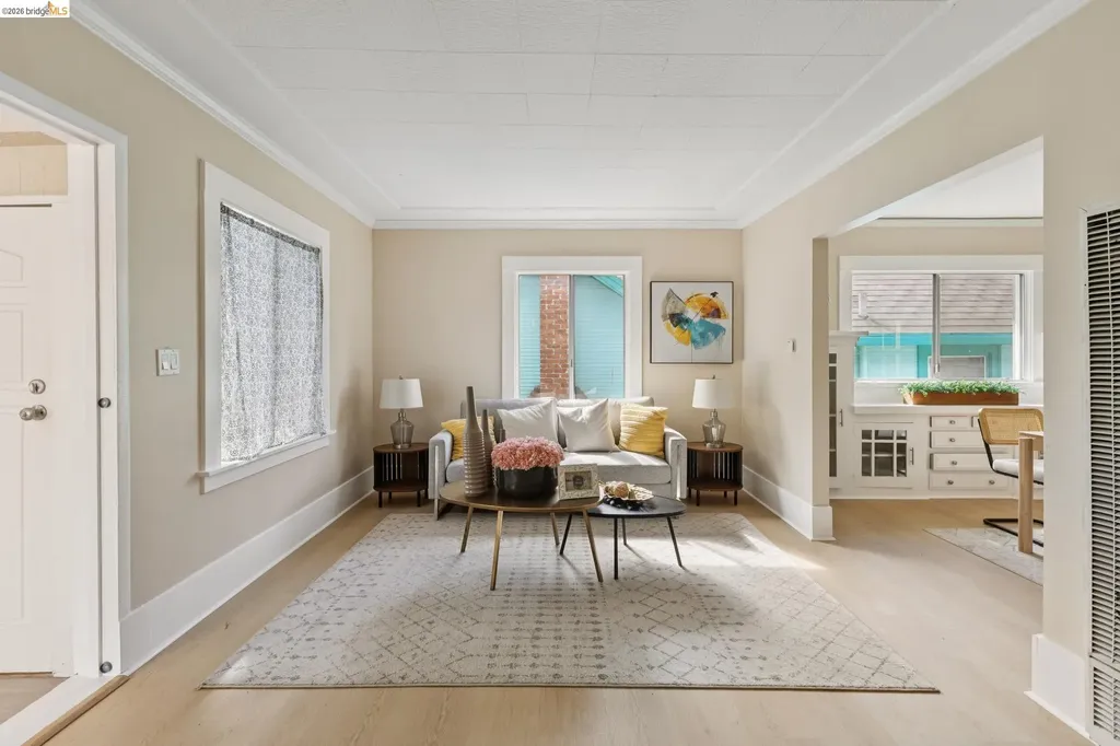 1983 38th Avenue Oakland CA 94601