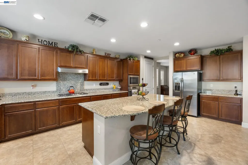 2233 Demartini Lane Brentwood CA 94513
