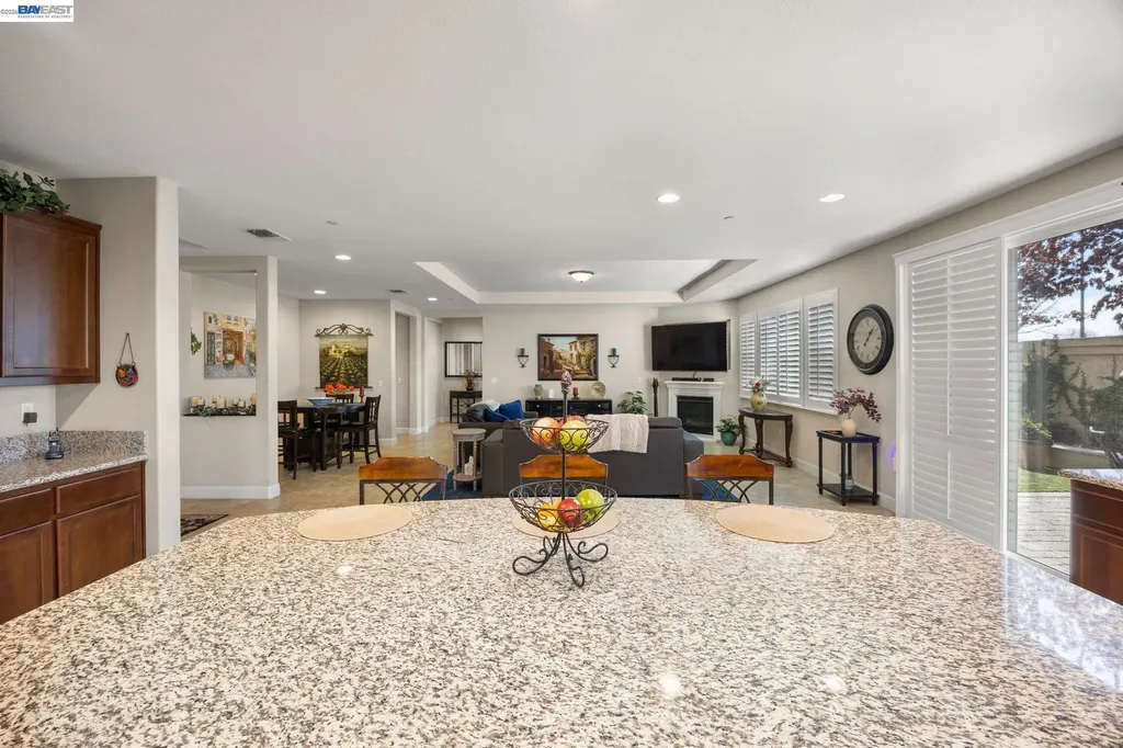2233 Demartini Lane Brentwood CA 94513