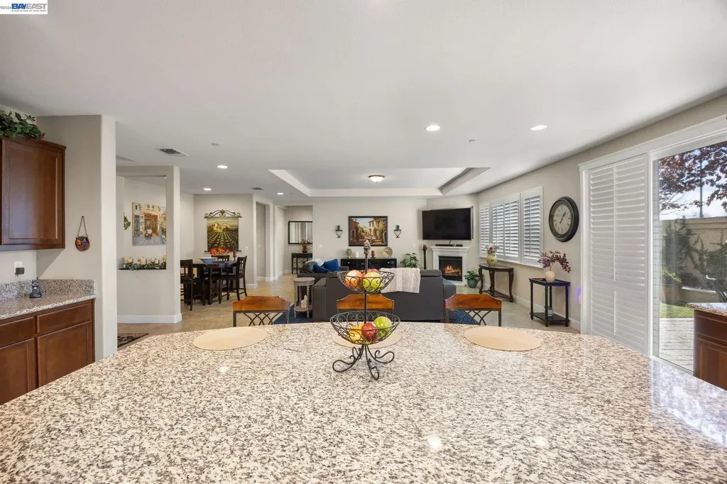 2233 Demartini Lane Brentwood CA 94513