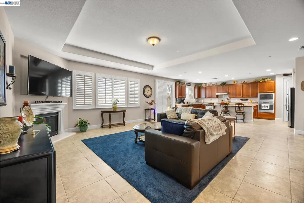 2233 Demartini Lane Brentwood CA 94513
