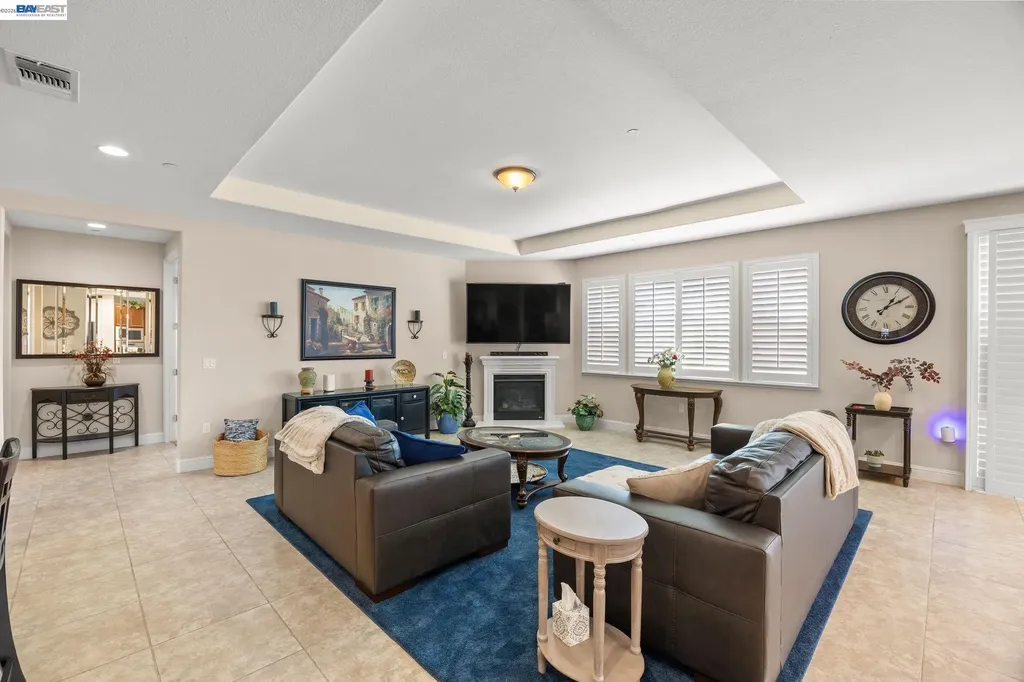 2233 Demartini Lane Brentwood CA 94513