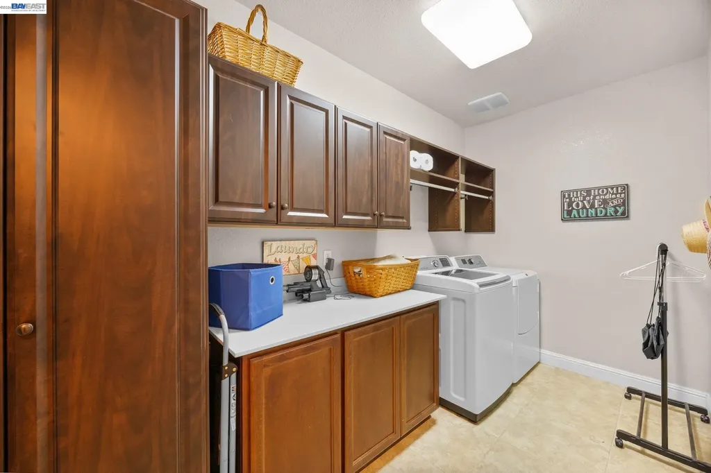 2233 Demartini Lane Brentwood CA 94513