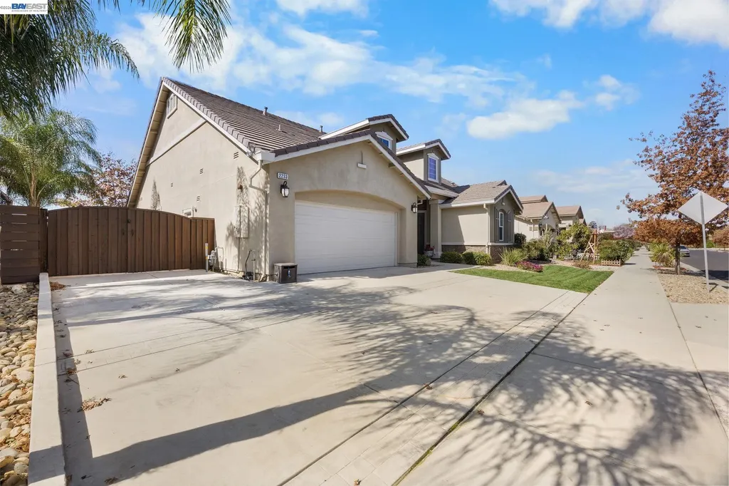 2233 Demartini Lane Brentwood CA 94513