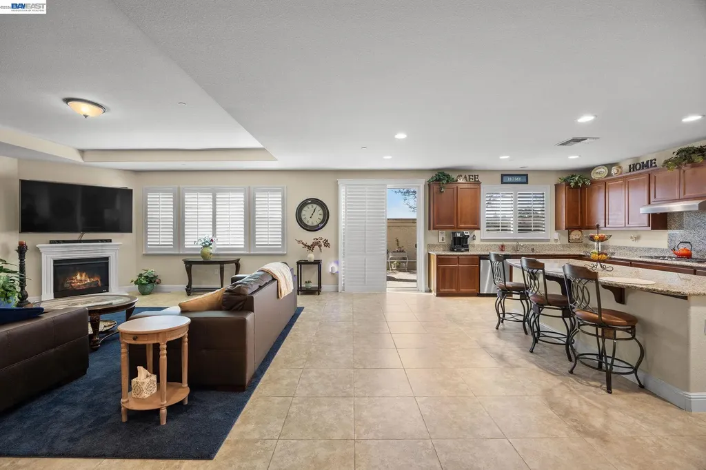 2233 Demartini Lane Brentwood CA 94513