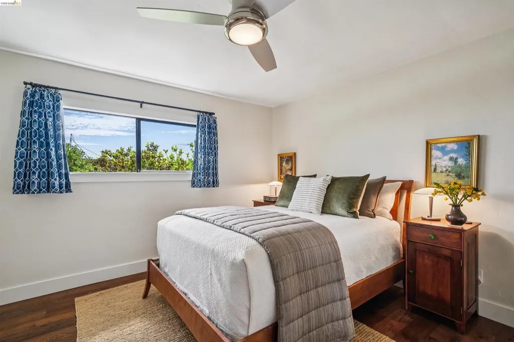 3320 Burdeck Drive Oakland CA 94602