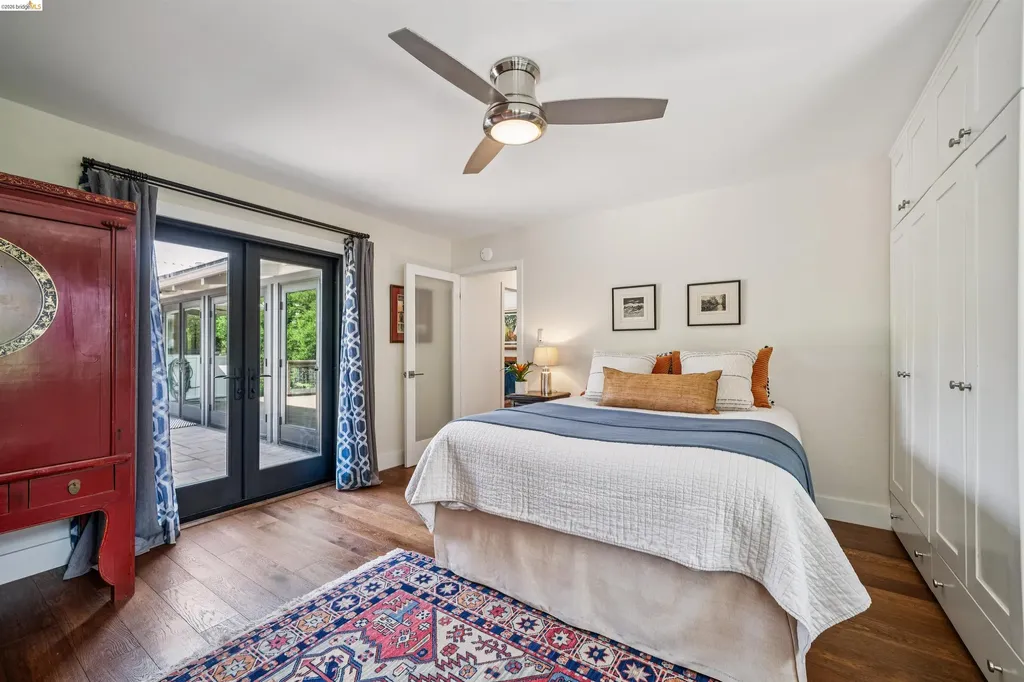 3320 Burdeck Drive Oakland CA 94602